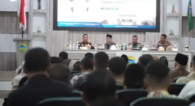 Bupati Tasikmalaya perkuat implementasi Program MBG lewat regulasi, pengawasan, dan koordinasi lintas sektor agar berjalan sesuai aturan dan tepat sasaran. (Foto: Diskominfo Kabupaten Tasikmalaya/Adv)