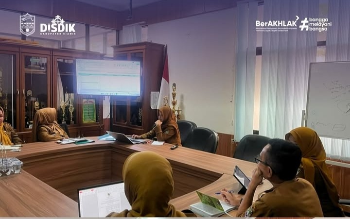 Dinas Pendidikan Kabupaten Ciamis melaksanakan Rapat Koordinasi Tim Satuan Tugas Percepatan Penyelenggaraan Program Makan Bergizi Gratis, Selasa (4/8/2026). Foto: Istimewa
